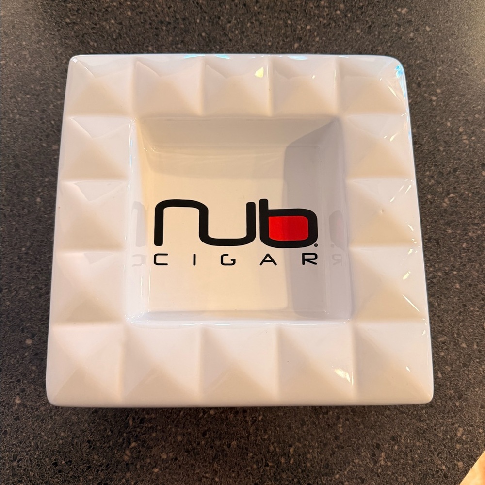 Oliva NUB Ceramic Cigar Ashtray